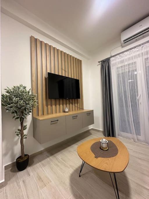 Apartment Ninas โดบรอตา ภายนอก รูปภาพ
